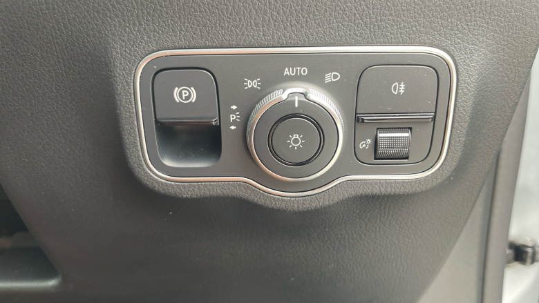 Mercedes-Benz GLA 220d 4Matic AMG Line Premium Plus 5dr Auto Diesel Hatchback